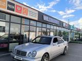 Mercedes-Benz E 320 1996 года за 2 200 000 тг. в Актобе