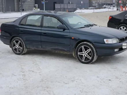 Toyota Carina E 1997 года за 2 500 000 тг. в Усть-Каменогорск – фото 2