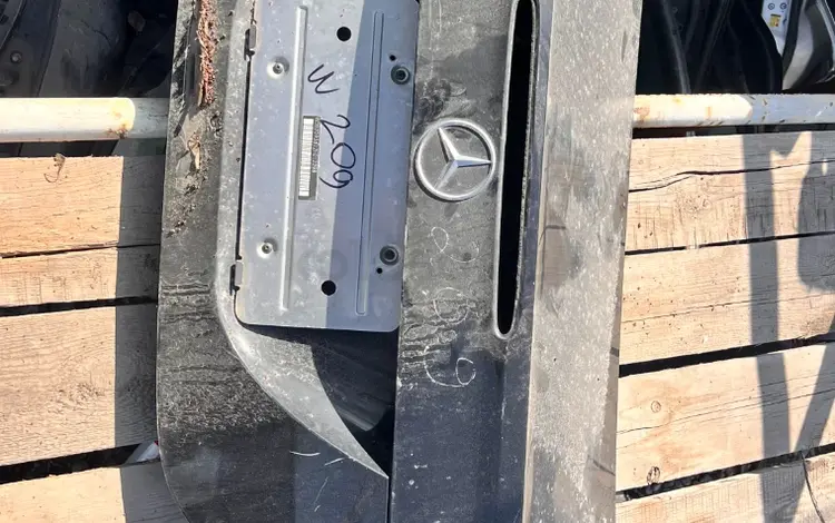 Крышка багажника Mercedes CLK 209 кузов за 35 000 тг. в Шымкент