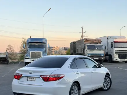 Toyota Camry 2015 года за 6 500 000 тг. в Уральск – фото 4