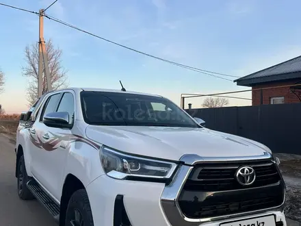 Toyota Hilux 2021 года за 20 000 000 тг. в Уральск