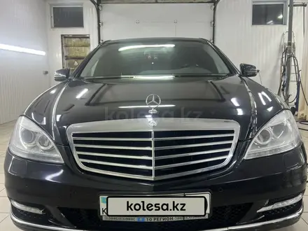 Mercedes-Benz S 350 2010 года за 11 500 000 тг. в Костанай – фото 2