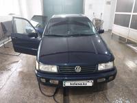 Volkswagen Passat 1994 годаfor1 300 000 тг. в Актобе