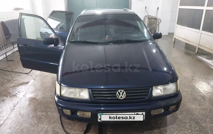 Volkswagen Passat 1994 года за 1 300 000 тг. в Актобе