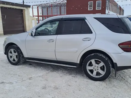 Mercedes-Benz ML 350 2007 года за 5 600 000 тг. в Астана – фото 3