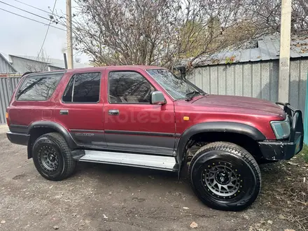 Toyota Hilux Surf 1995 года за 3 500 000 тг. в Алматы – фото 2