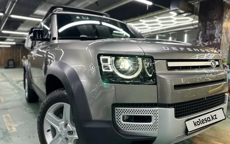 Land Rover Defender 2022 годаүшін50 800 000 тг. в Алматы