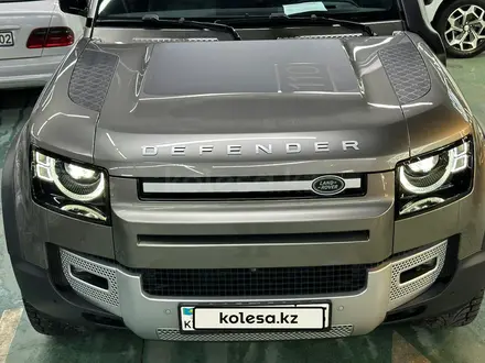 Land Rover Defender 2022 года за 50 800 000 тг. в Алматы – фото 6