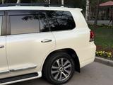 Toyota Land Cruiser 2016 года за 29 500 000 тг. в Алматы – фото 4