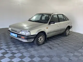 Mazda 323, 1989