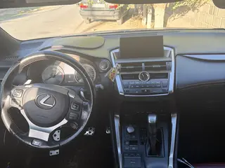 Lexus NX 200t