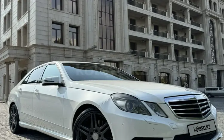 Mercedes-Benz E 300 2011 года за 10 000 000 тг. в Алматы