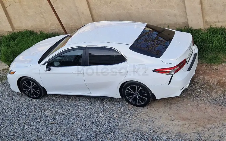 Toyota Camry 2018 года за 11 300 000 тг. в Шымкент