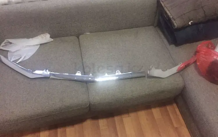 Хром накладки в бампер Mercedes-Benz E W212 рестайлинг за 18 000 тг. в Алматы
