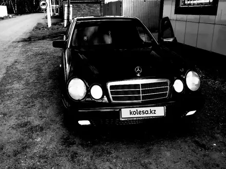 Mercedes-Benz E 230 1996 года за 3 000 000 тг. в Петропавловск – фото 13