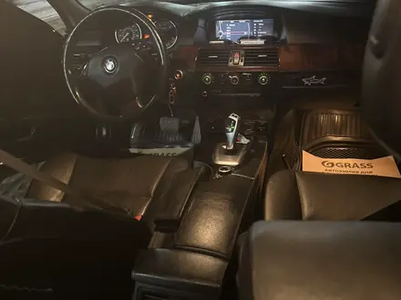 BMW 528 2009 года за 8 000 000 тг. в Астана – фото 2