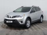 Toyota RAV4 2015 года за 10 690 000 тг. в Астана