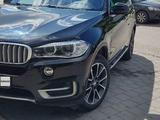 BMW X5 2016 года за 19 950 000 тг. в Караганда – фото 2