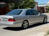 Mercedes-Benz E 320 2000 года за 5 500 000 тг. в Кызылорда – фото 4