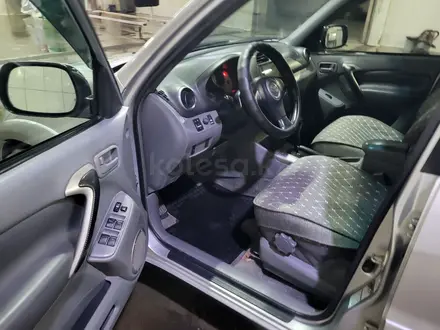 Toyota RAV4 2003 года за 5 000 000 тг. в Астана – фото 41