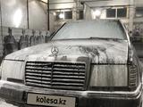 Mercedes-Benz E 200 1992 года за 1 600 000 тг. в Экибастуз – фото 2