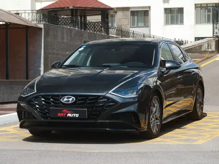 Hyundai Sonata 2021 года за 8 850 000 тг. в Астана