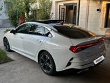 Kia K5 2021 года за 11 300 000 тг. в Туркестан – фото 2