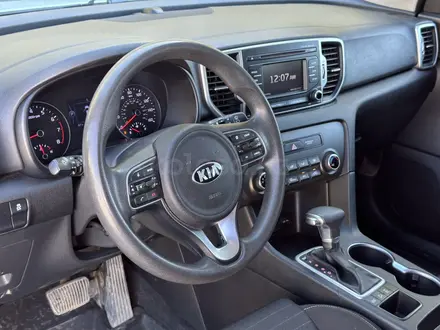 Kia Sportage 2017 года за 9 300 000 тг. в Актобе – фото 13
