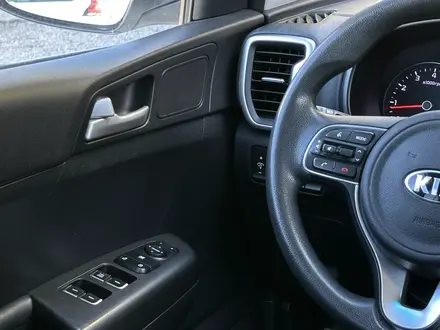 Kia Sportage 2017 года за 9 300 000 тг. в Актобе – фото 7