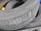 Шины ROADSTOONE 215/60/16/Бу-4-штук за 20 000 тг. в Жанаозен