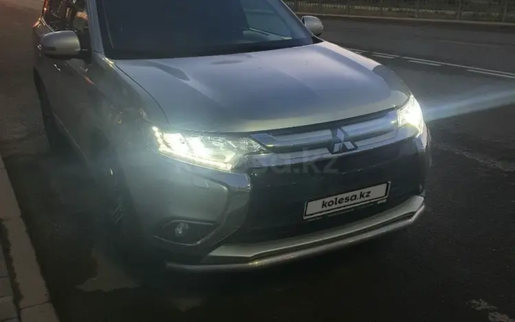 Mitsubishi Outlander 2015 года за 10 500 000 тг. в Нур-Султан (Астана)