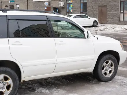 Toyota Highlander 2002 года за 4 800 000 тг. в Астана – фото 2