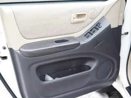 Toyota Highlander 2002 года за 4 800 000 тг. в Астана – фото 9