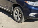 Toyota Highlander 2013 годаүшін9 800 000 тг. в Актау – фото 2