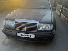 Mercedes-Benz E-Class, 1991