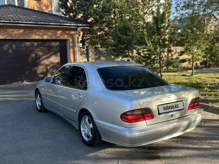 Mercedes-Benz E 320 1998 года за 1 850 000 тг. в Астана – фото 11