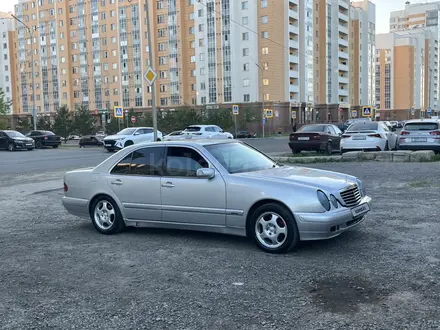 Mercedes-Benz E 320 1998 года за 1 850 000 тг. в Астана