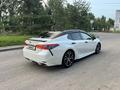 Toyota Camry 2021 года за 14 000 000 тг. в Алматы – фото 4