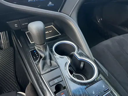 Toyota Camry 2021 года за 14 000 000 тг. в Алматы – фото 24