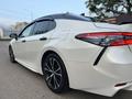 Toyota Camry 2021 года за 14 000 000 тг. в Алматы – фото 8