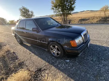 Mercedes-Benz E 230 1992 года за 1 200 000 тг. в Талдыкорган – фото 3