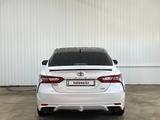Toyota Camry 2019 года за 9 878 100 тг. в Астана – фото 4