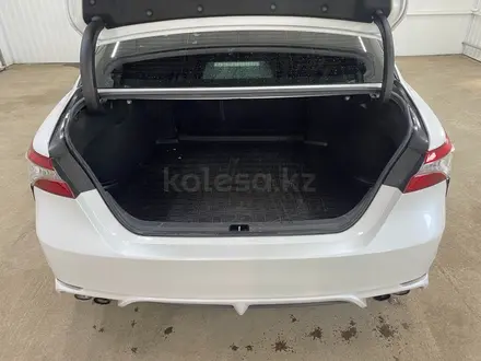 Toyota Camry 2019 года за 9 878 100 тг. в Астана – фото 16