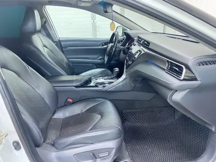 Toyota Camry 2019 года за 9 878 100 тг. в Астана – фото 9