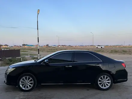 Toyota Camry 2012 года за 9 500 000 тг. в Атырау – фото 2