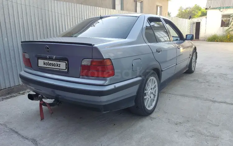 BMW 318 1996 года за 1 400 000 тг. в Шу