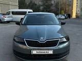 Skoda Rapid 2015 года за 4 500 000 тг. в Актау – фото 2