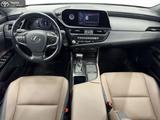 Lexus ES 250 2022 годаүшін21 950 000 тг. в Астана – фото 4