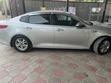Kia K5 2016 года за 5 750 000 тг. в Алматы – фото 3