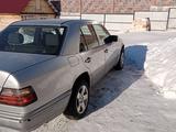 Mercedes-Benz E 200 1993 года за 1 800 000 тг. в Усть-Каменогорск – фото 4